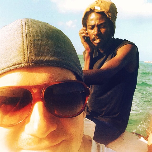 Warblr Photography: Stranded kayakers. Rescue mission underway, Bahamian style. 6pm #captainrichardsaveoursouls #hoorayforgpscoordinates #tookawrongturn #nomoreopenoceankayaking #bilgemuch #stillloveeachother #happy10thbabe!