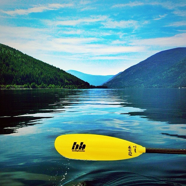 Warblr Photography: Kayaking Kootenay lake.  No rescue necessary. #spontaneousroadtrip  #bestcampbuddy